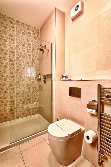 Space Boutique B&B - With Free Private Car Park Лландидно Экстерьер фото