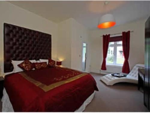 Space Boutique B&B - With Free Private Car Park Лландидно Экстерьер фото